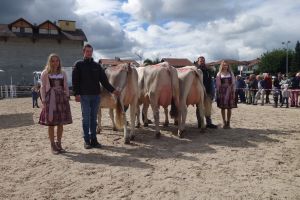 Schneuterpodest 1.2.Lakt